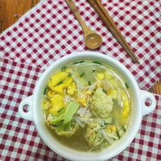 有机花菜鸡蛋汤的做法-咸鲜味煮菜谱
