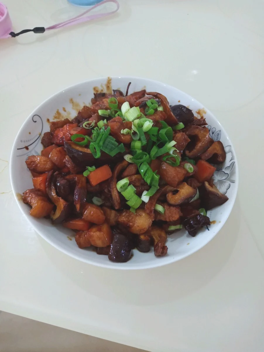 香菇红烧肉的作法-甜味煮菜谱
